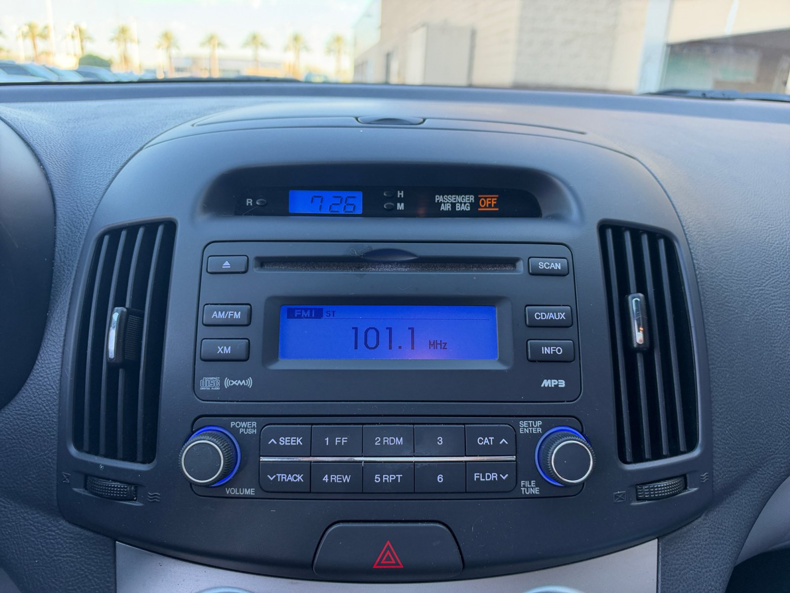Used 2010 Hyundai Elantra GLS FWD image 28