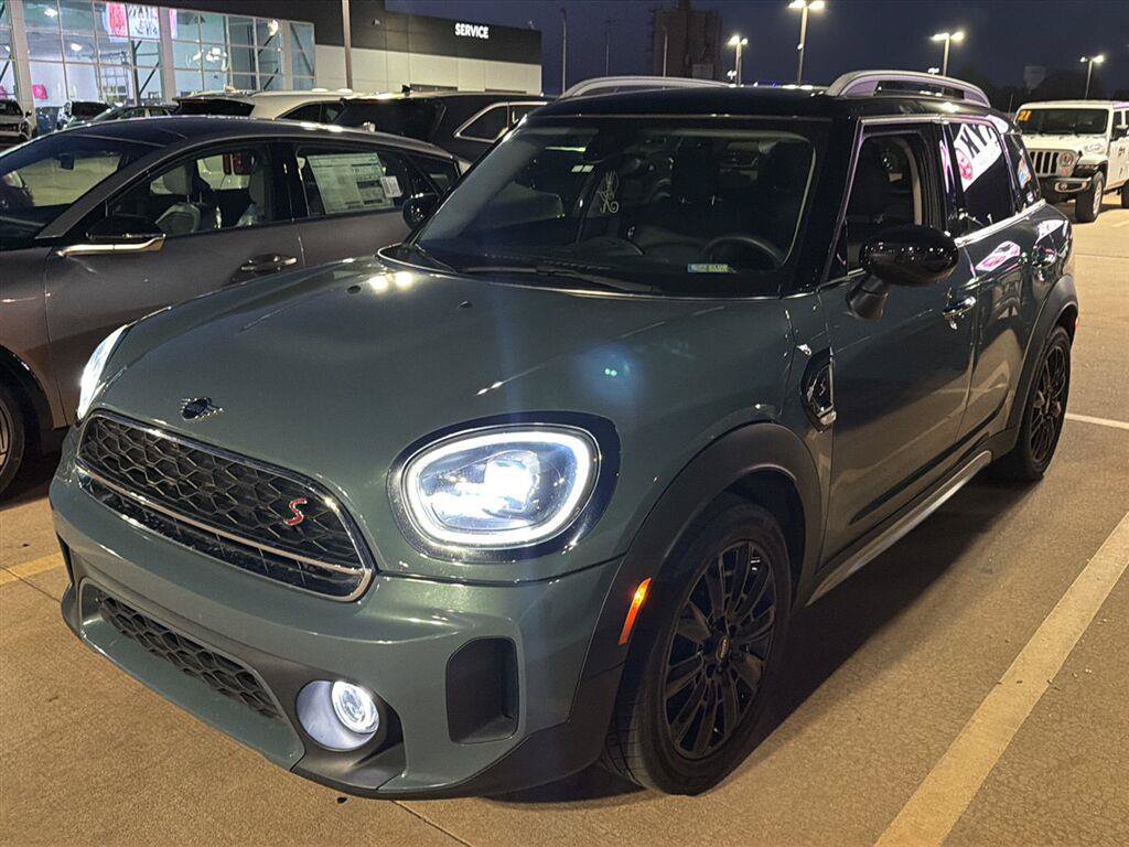 Used 2024 MINI Cooper Countryman S FWD image 2