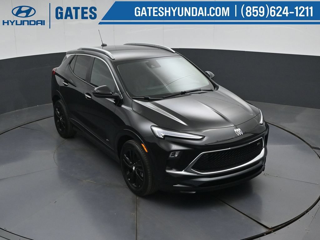 Used 2025 Buick Encore GX Sport Touring FWD image 43