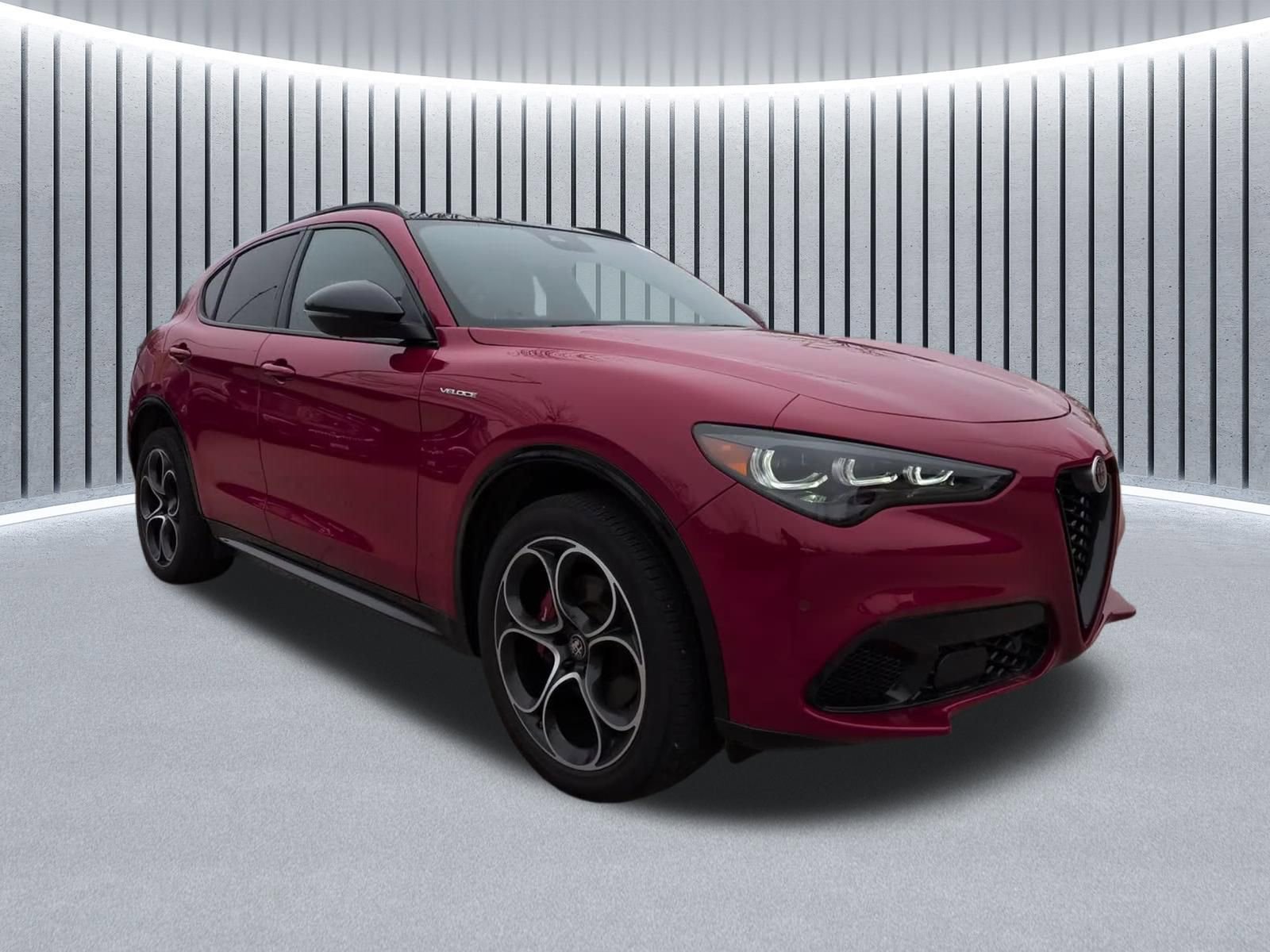 Used 2024 Alfa Romeo Stelvio Veloce image 1