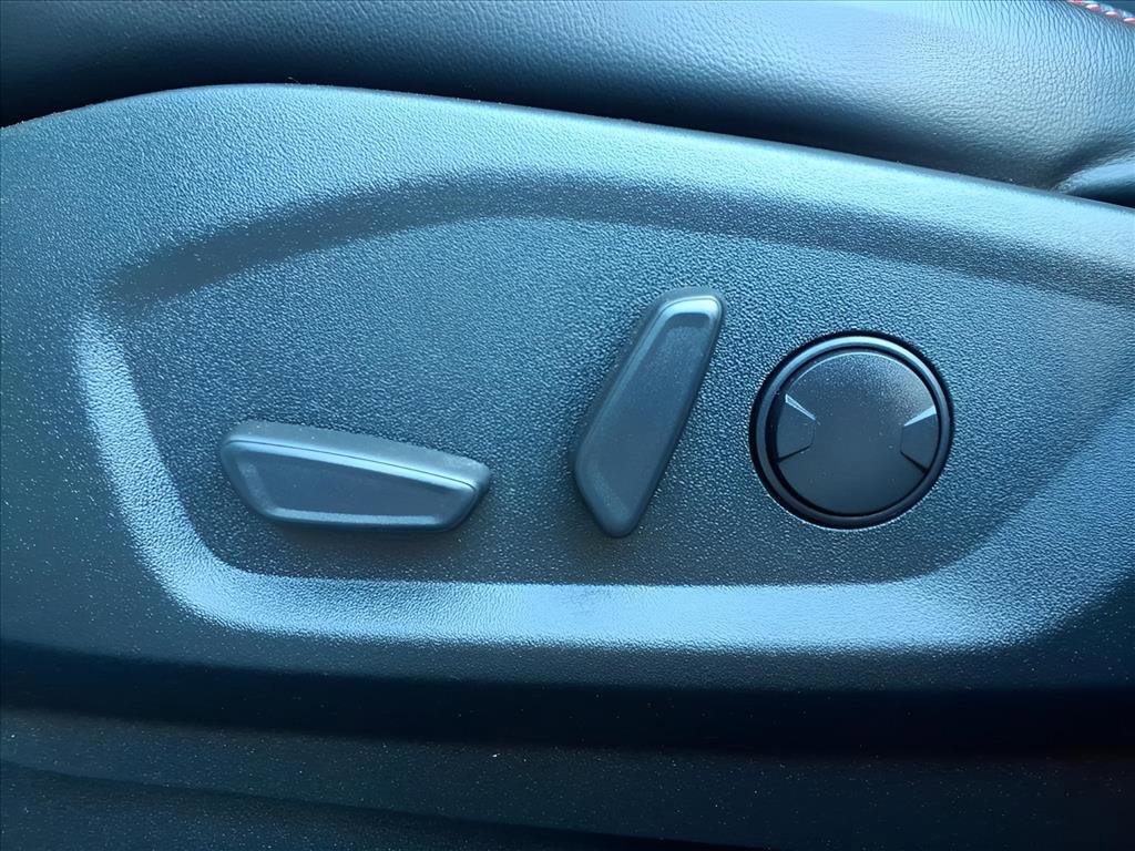 Used 2022 Ford Edge ST-Line w/ Class II Trailer Tow Package image 20