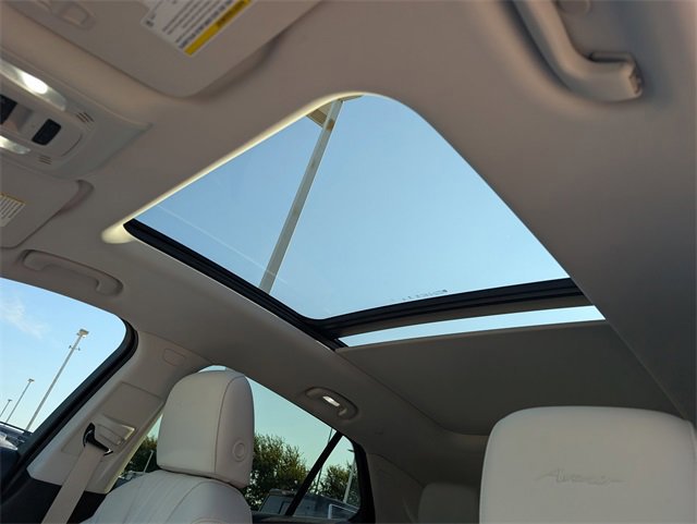 Certified 2025 Buick Envision Avenir image 27