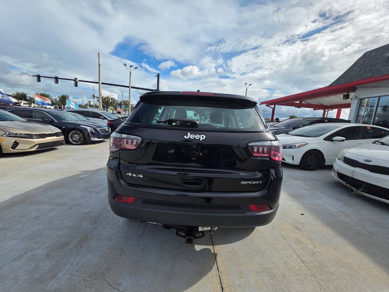 Used 2018 Jeep Compass Sport w/ Tech Group AWD/4WD image 6