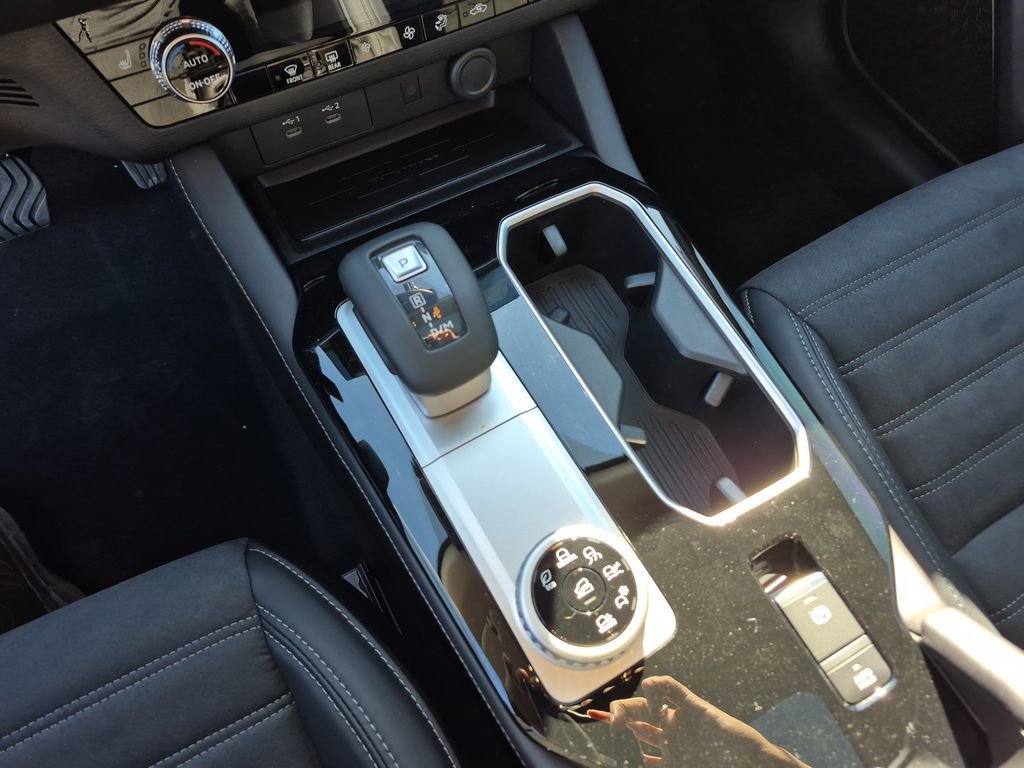 New 2026 Mitsubishi Outlander SE image 15