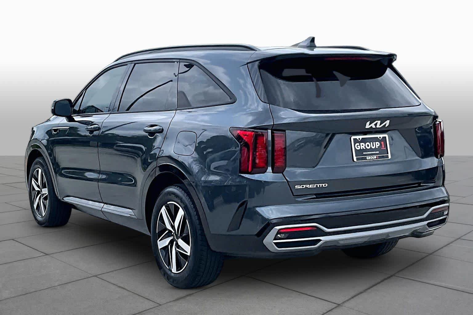 Certified 2023 Kia Sorento S w/ Panoramic Sunroof Package FWD image 11