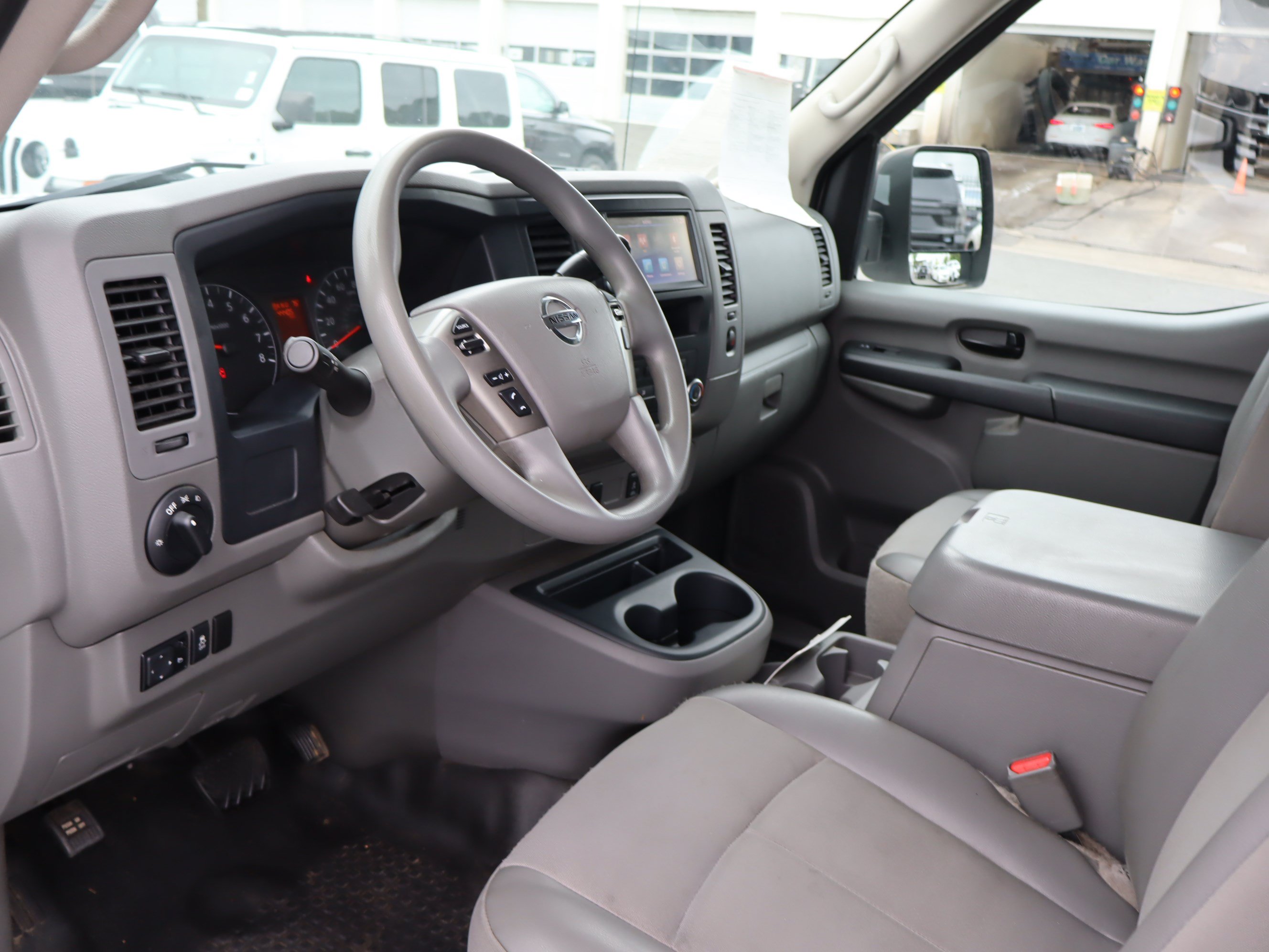 Used 2021 Nissan NV 2500 SV w/ Back Door Glass Package RWD image 13