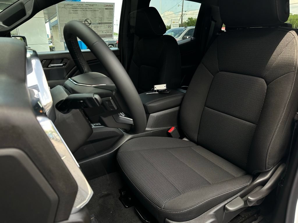 New 2026 GMC Canyon Elevation RWD image 12