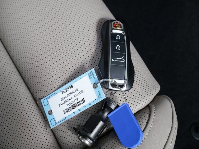 New 2026 Porsche Panamera image 38