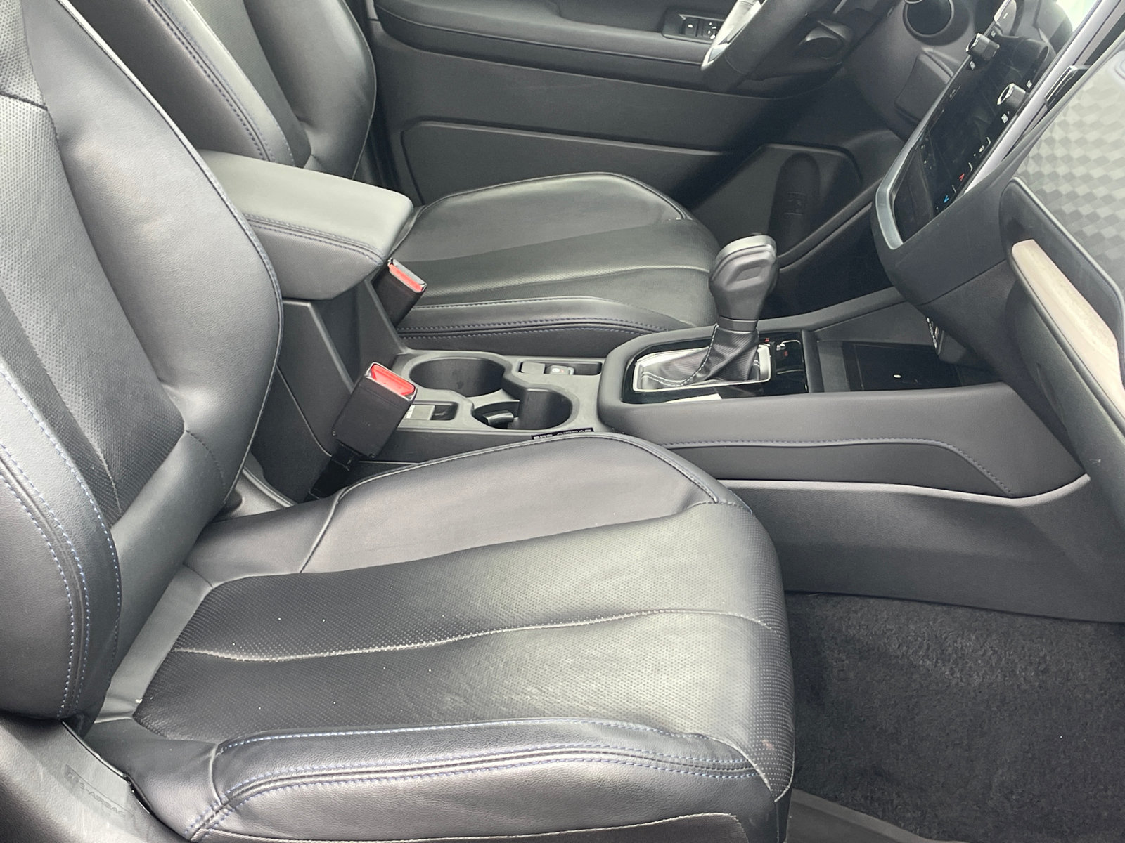 Used 2025 Subaru Forester Limited AWD/4WD image 11