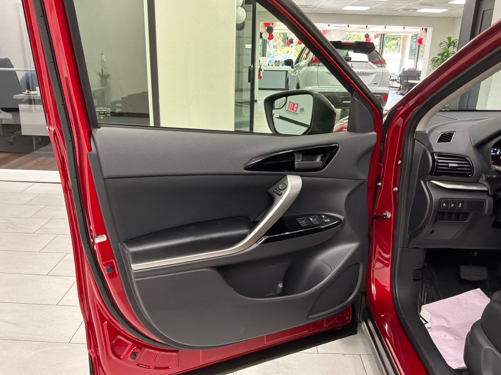 New 2025 Mitsubishi Eclipse Cross LE AWD/4WD image 11
