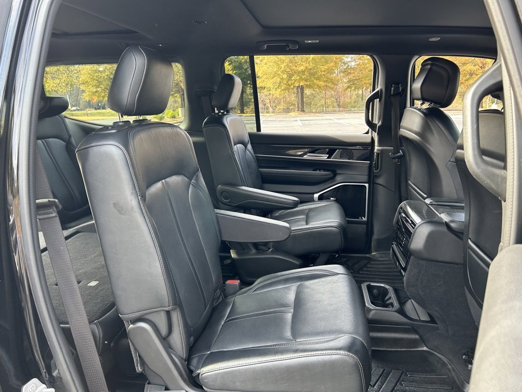 Used 2022 Jeep Wagoneer Series III w/ Premium Group I image 49