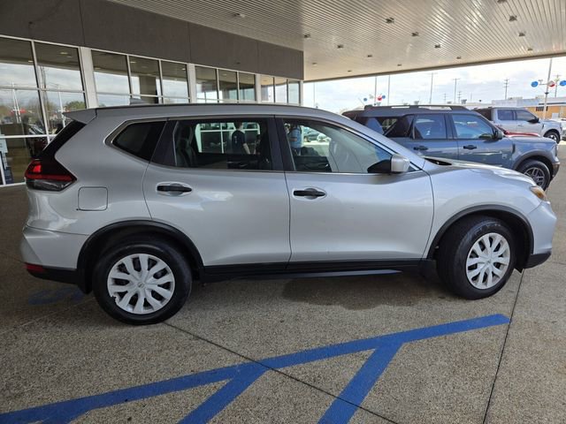 Used 2018 Nissan Rogue S image 7