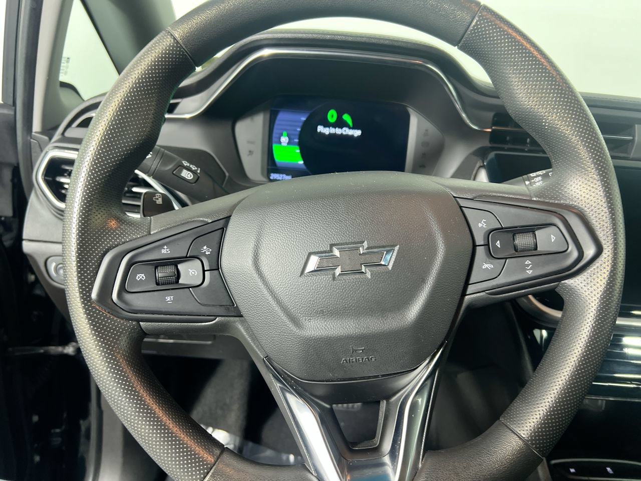Used 2023 Chevrolet Bolt LT w/ Driver Confidence Package FWD image 10