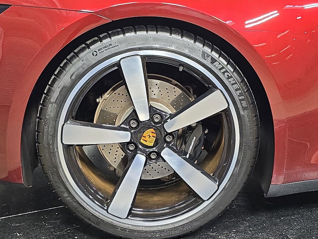 Certified 2021 Porsche 911 AWD/4WD image 29