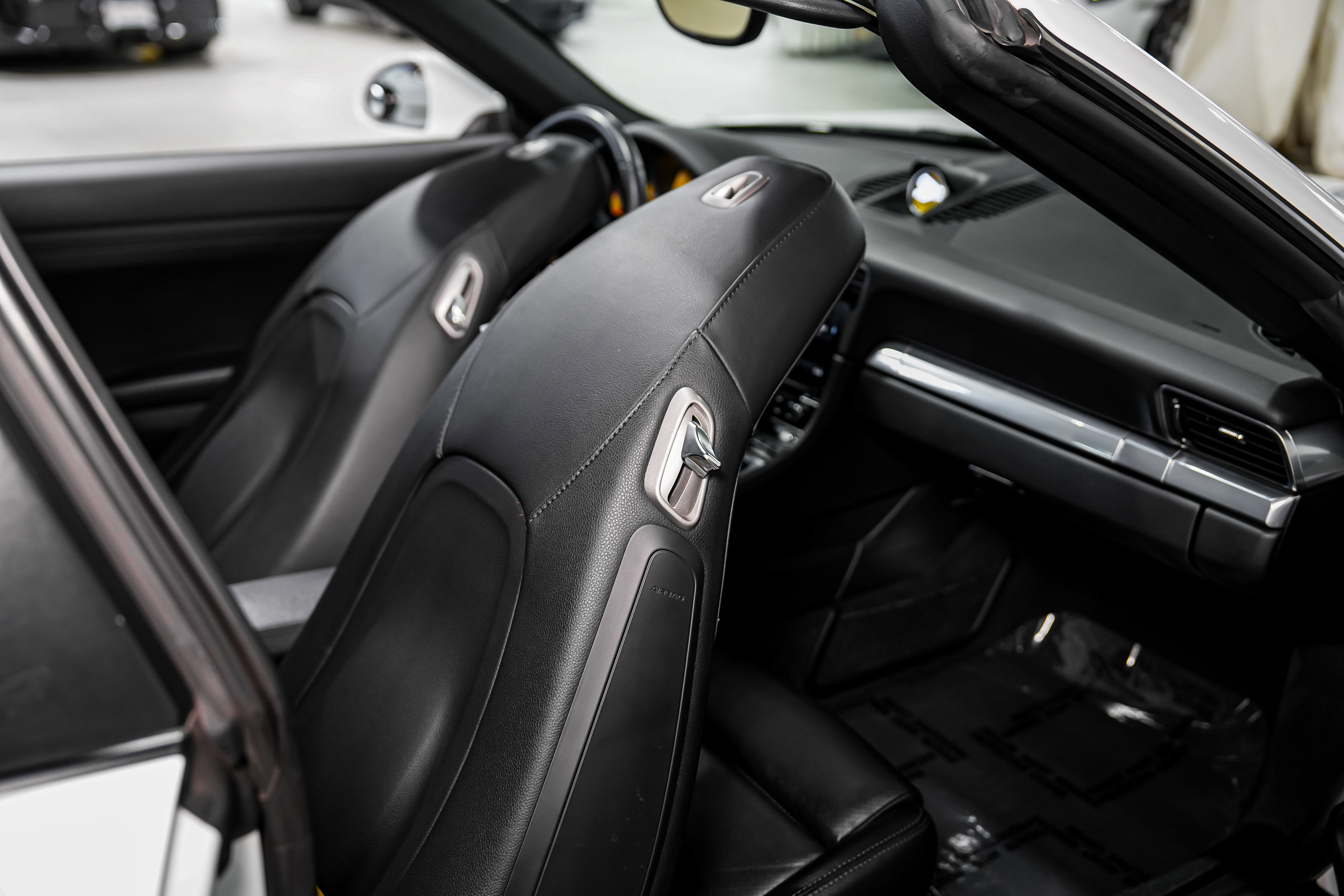 Used 2017 Porsche 911 Targa 4 image 38