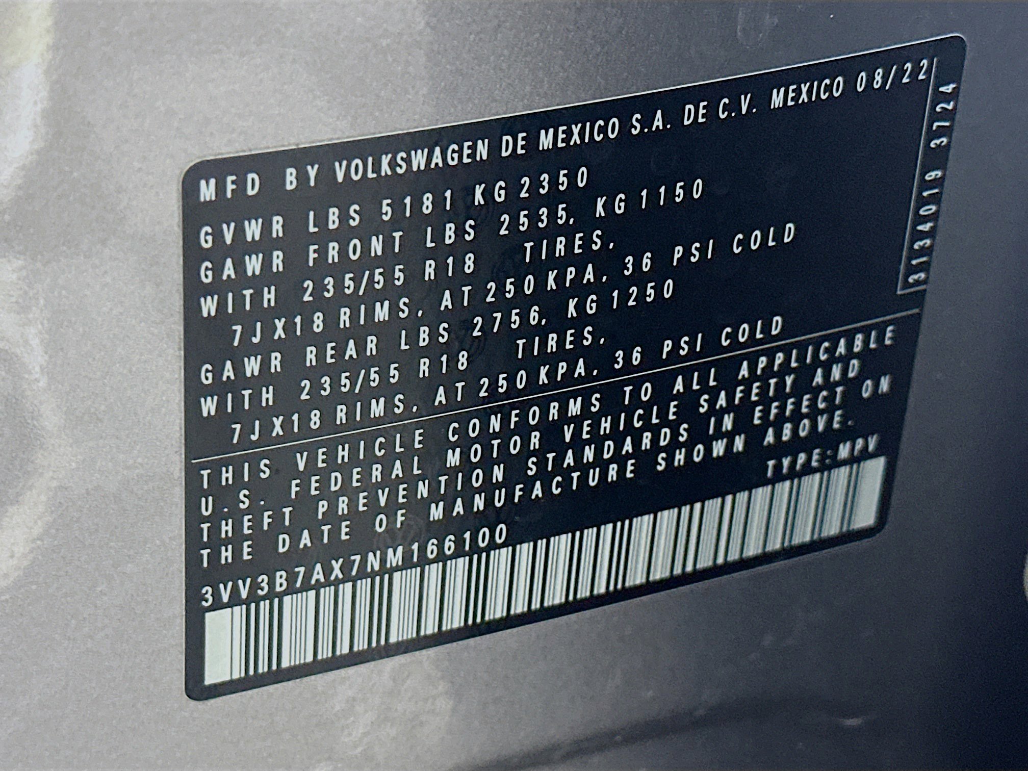 Used 2022 Volkswagen Tiguan SE w/ Panoramic Sunroof Package image 12