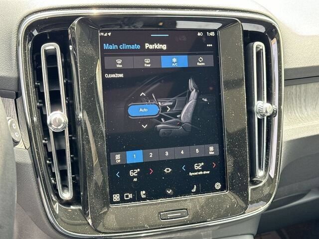 New 2024 Volvo XC40 B5 Plus w/ Climate Package AWD/4WD image 26