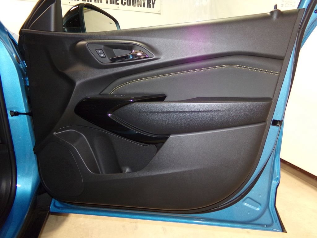 New 2025 Chevrolet Trax ACTIV w/ Driver Confidence Package image 7