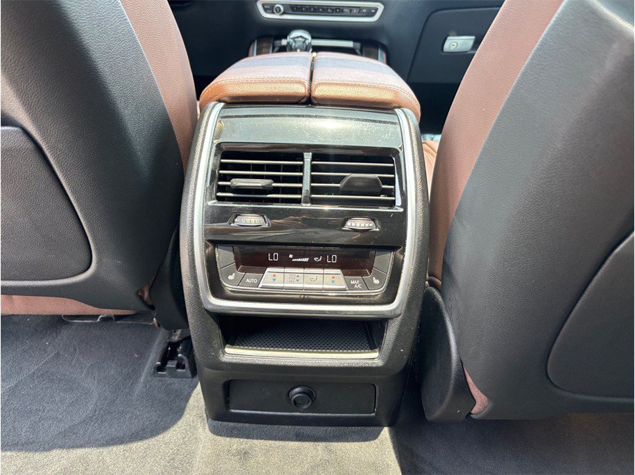 Used 2020 BMW X5 M50i AWD/4WD image 43