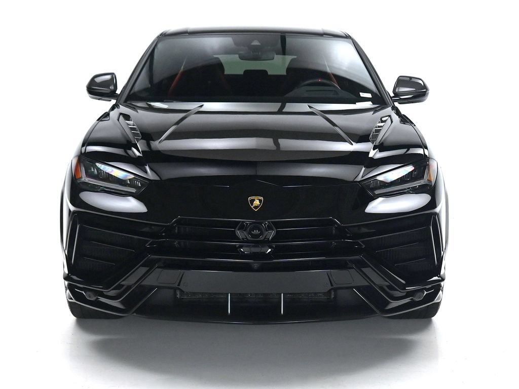 Used 2023 Lamborghini Urus Performante AWD/4WD image 2