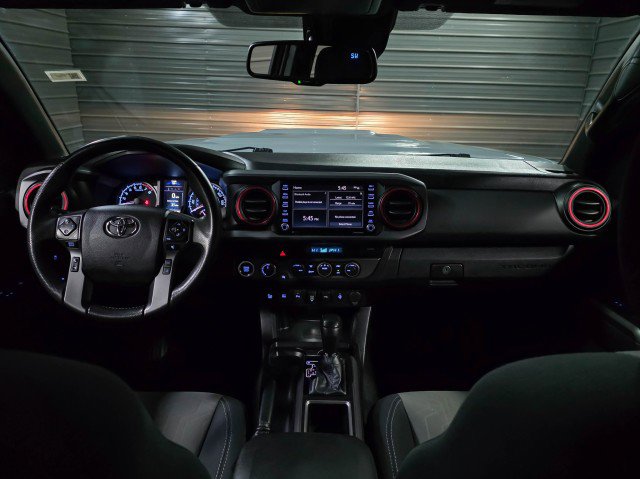 Used 2021 Toyota Tacoma TRD Sport w/ Technology Package AWD/4WD image 13