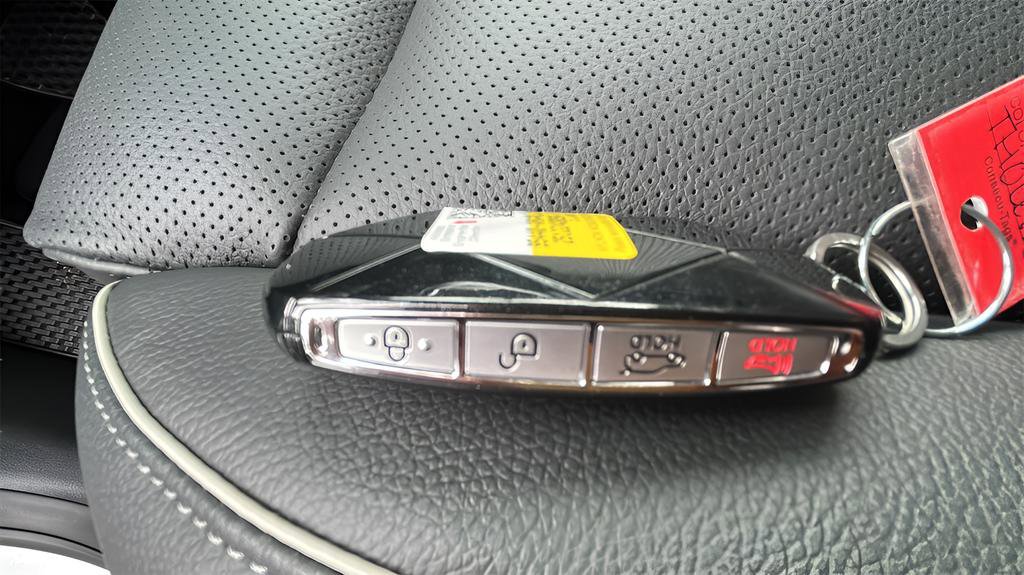 New 2026 Genesis GV70 2.5T Advanced image 24