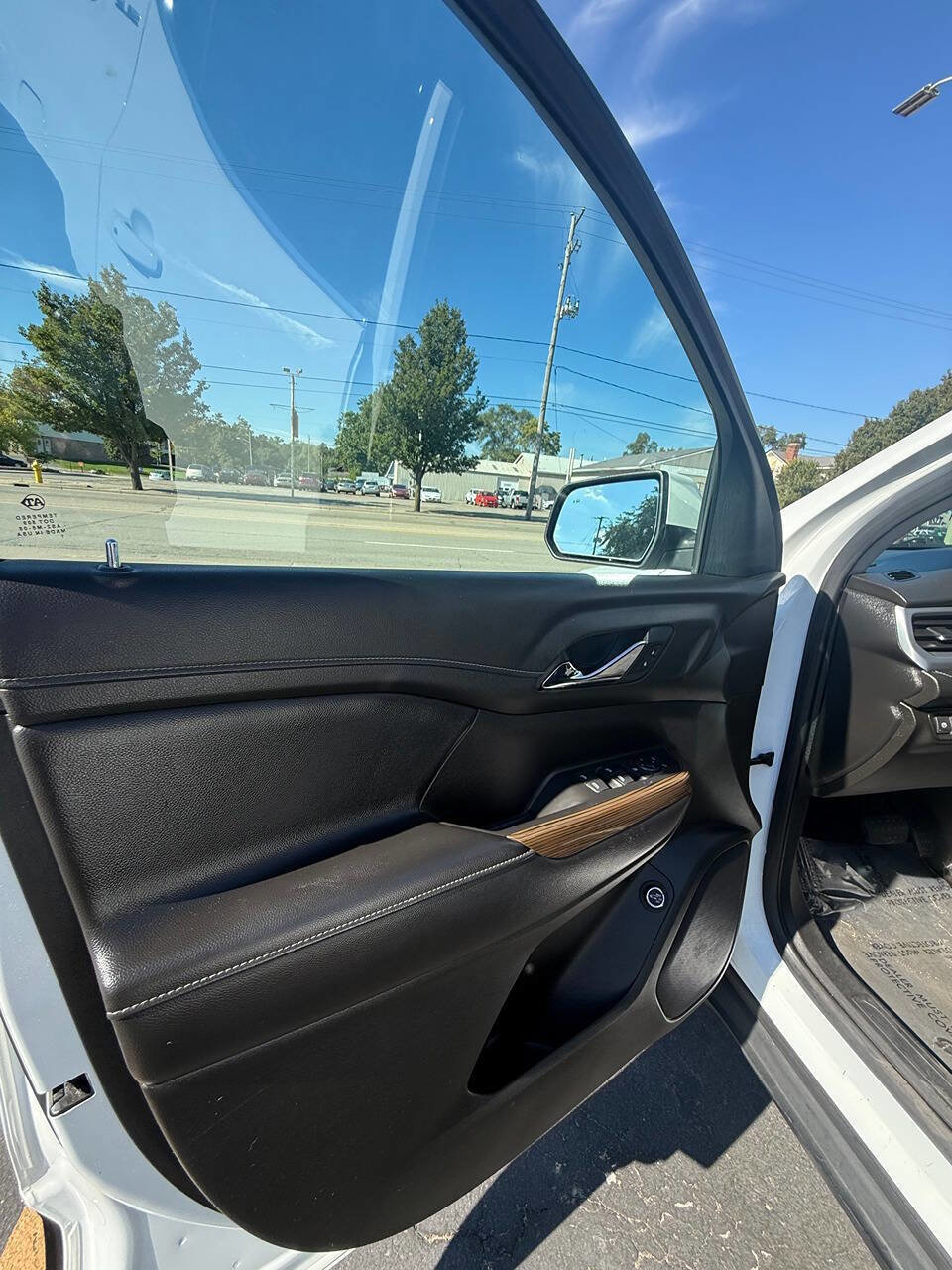 Used 2019 GMC Acadia SLE w/ Driver Alert Package I image 19