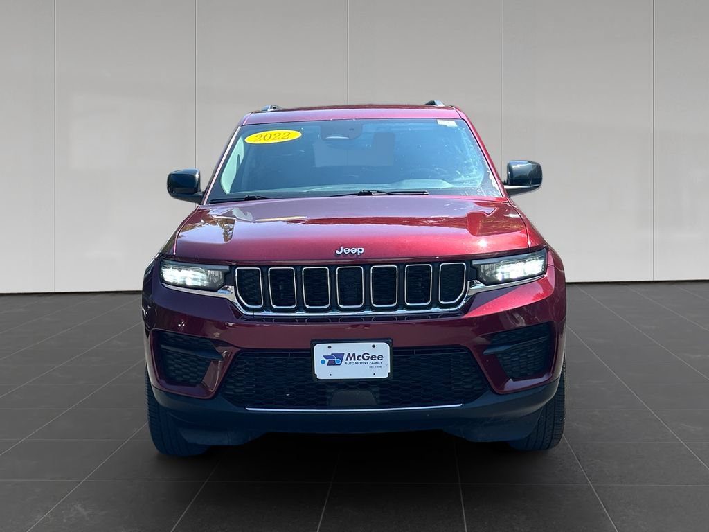 Used 2022 Jeep Grand Cherokee Laredo w/ Luxury Tech Group I AWD/4WD image 8