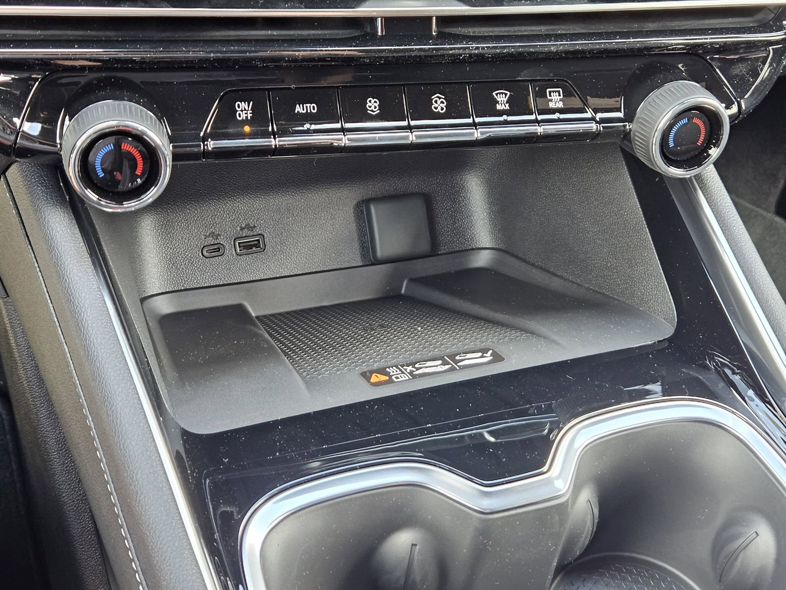 New 2026 Chevrolet Traverse LT w/ Midnight/Sport Edition image 20