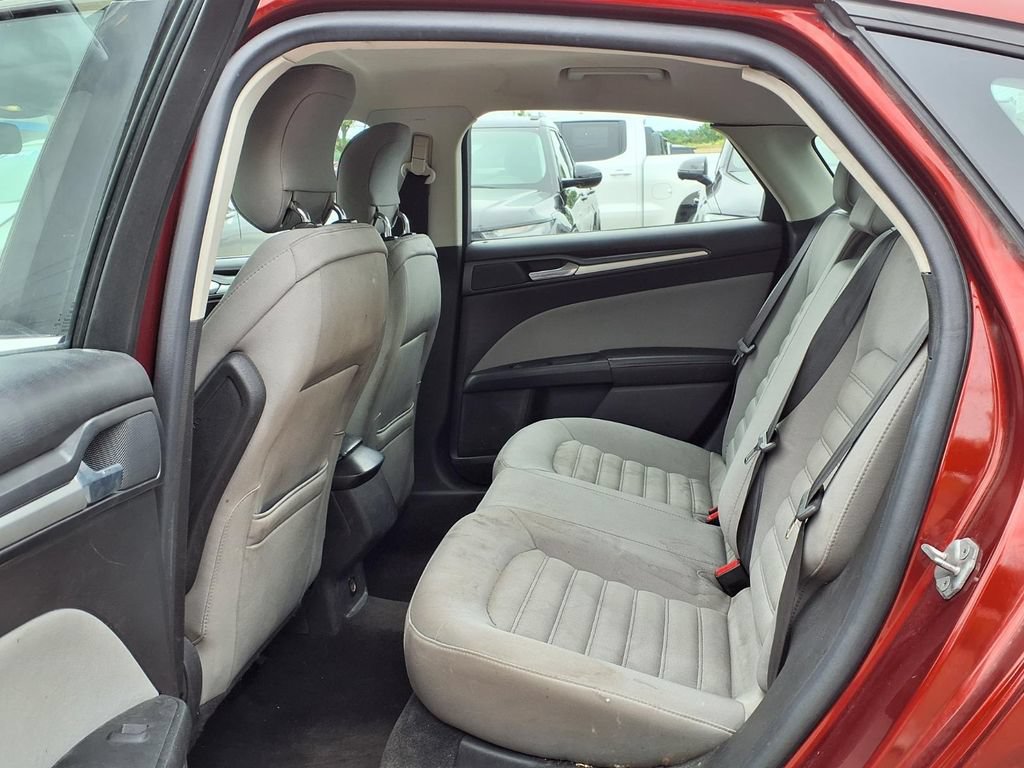 Used 2014 Ford Fusion S FWD image 8