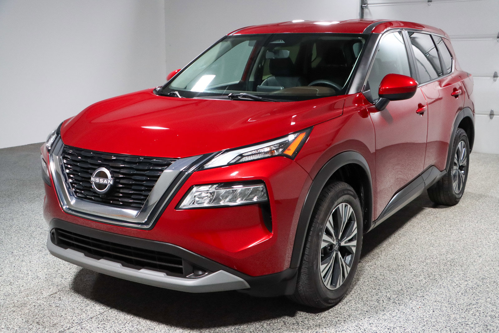 Used 2023 Nissan Rogue SV image 30