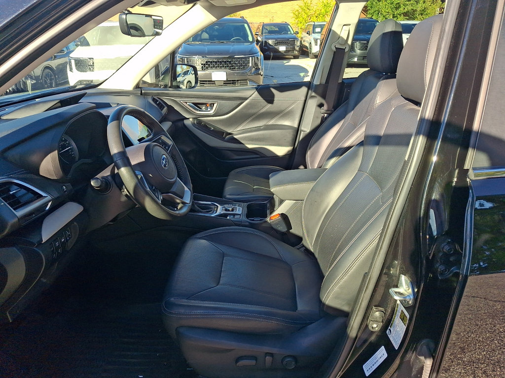 Used 2023 Subaru Forester Limited AWD/4WD image 23