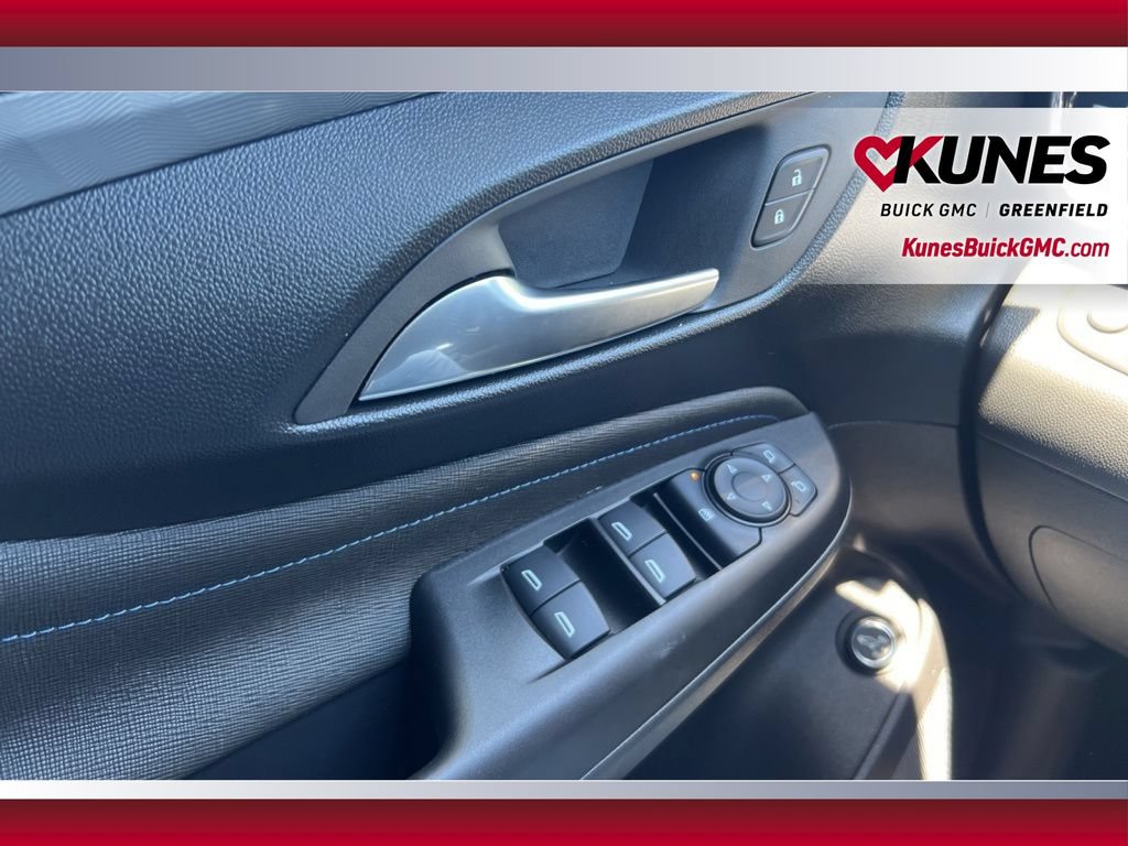 Used 2026 Buick Envista Sport Touring w/ Convenience I Package FWD image 26