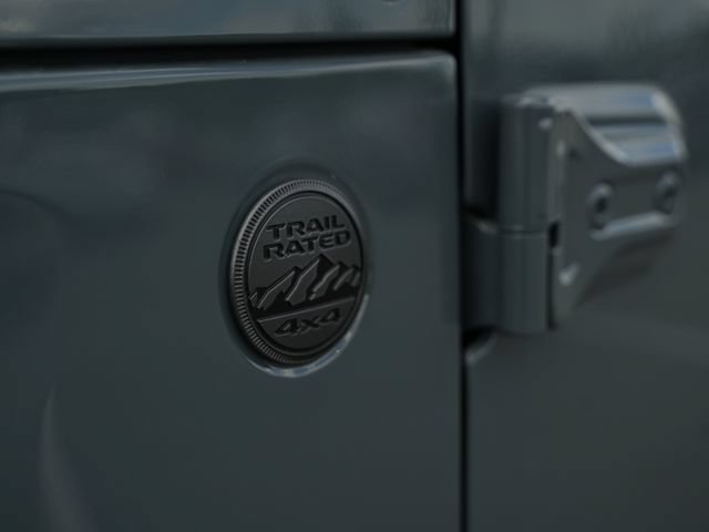 Used 2026 Jeep Wrangler Unlimited Sahara AWD/4WD image 38