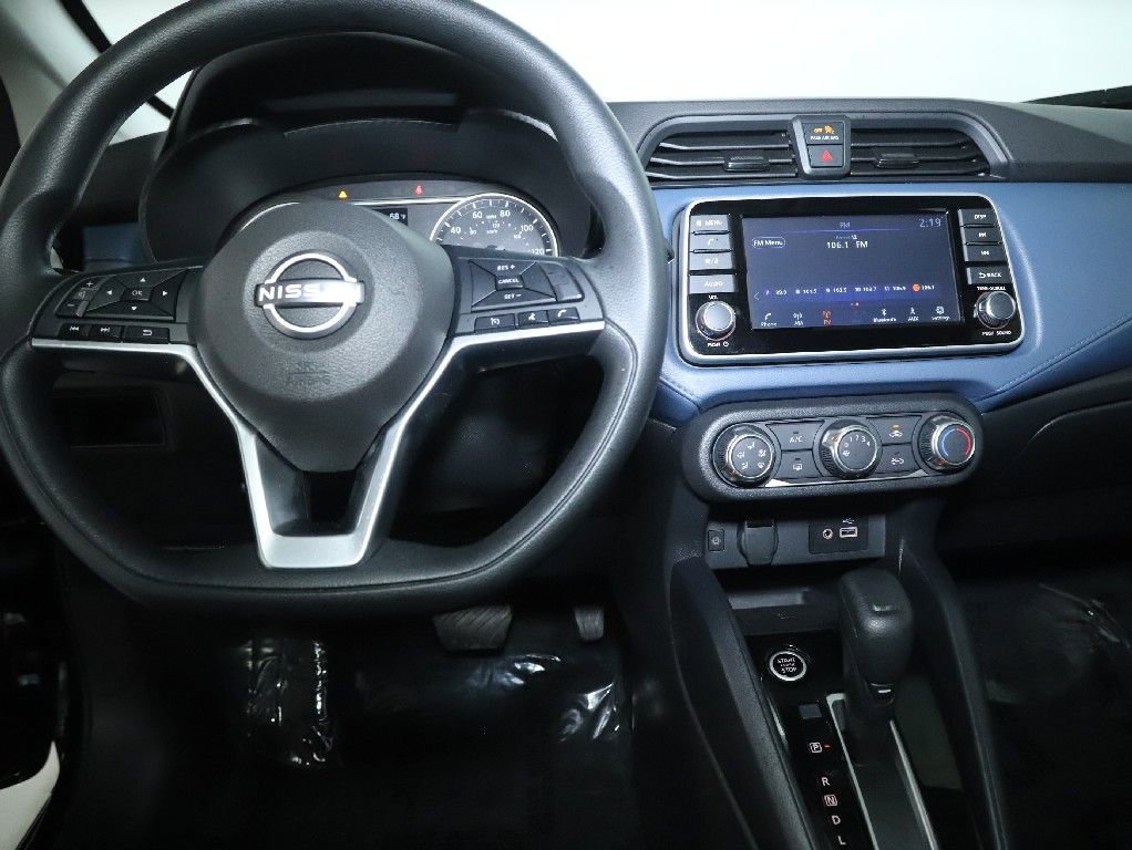 Used 2025 Nissan Versa SV FWD image 26