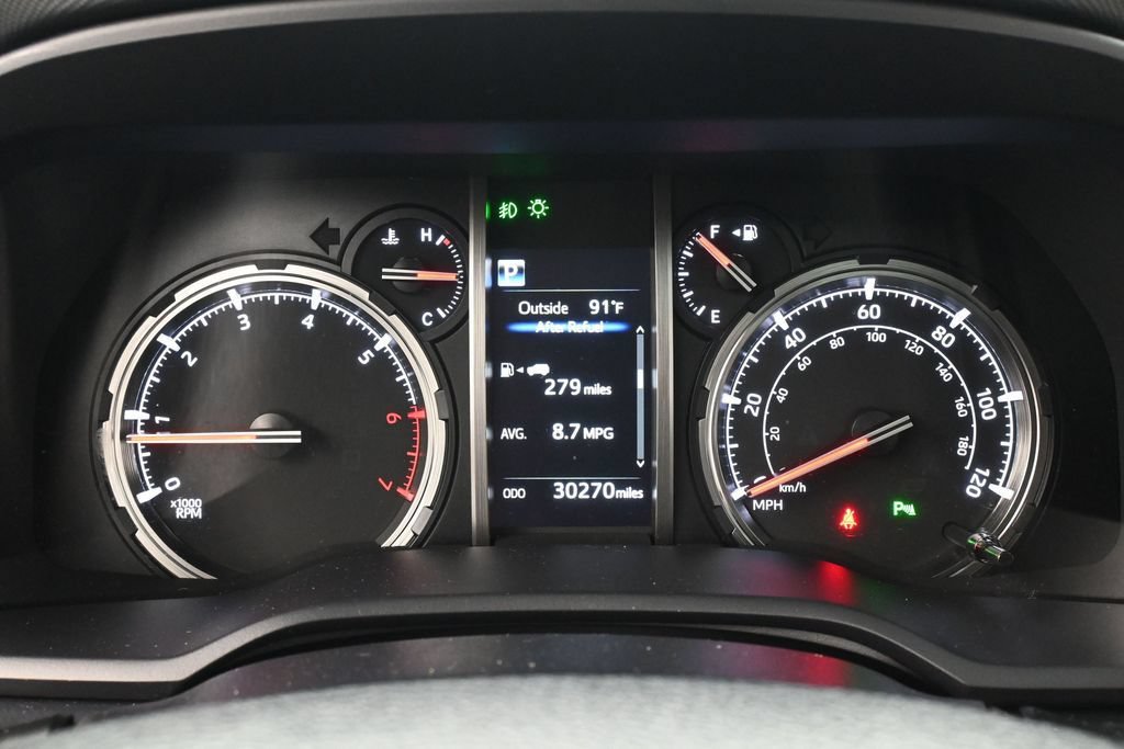 Used 2024 Toyota 4Runner Limited AWD/4WD image 31