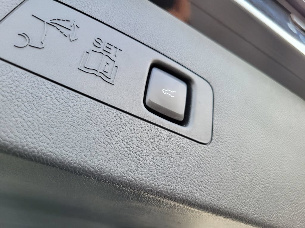 Used 2020 Lincoln Corsair AWD w/ Equipment Group 101A image 28