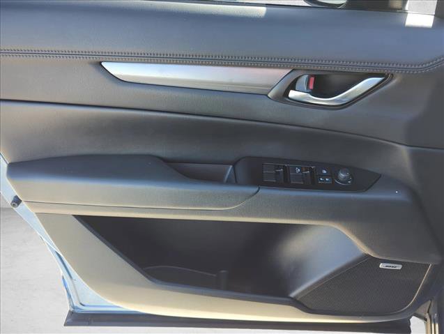 Used 2017 MAZDA CX-5 Touring w/ Preferred Equipment Package image 8