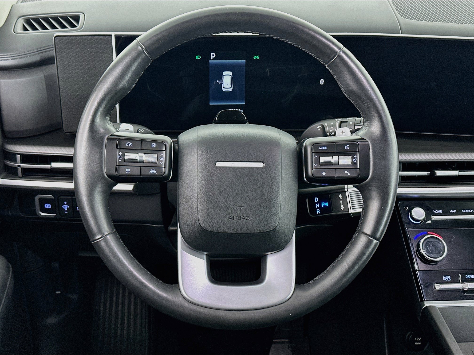 Used 2025 Hyundai Santa Fe SEL FWD image 18