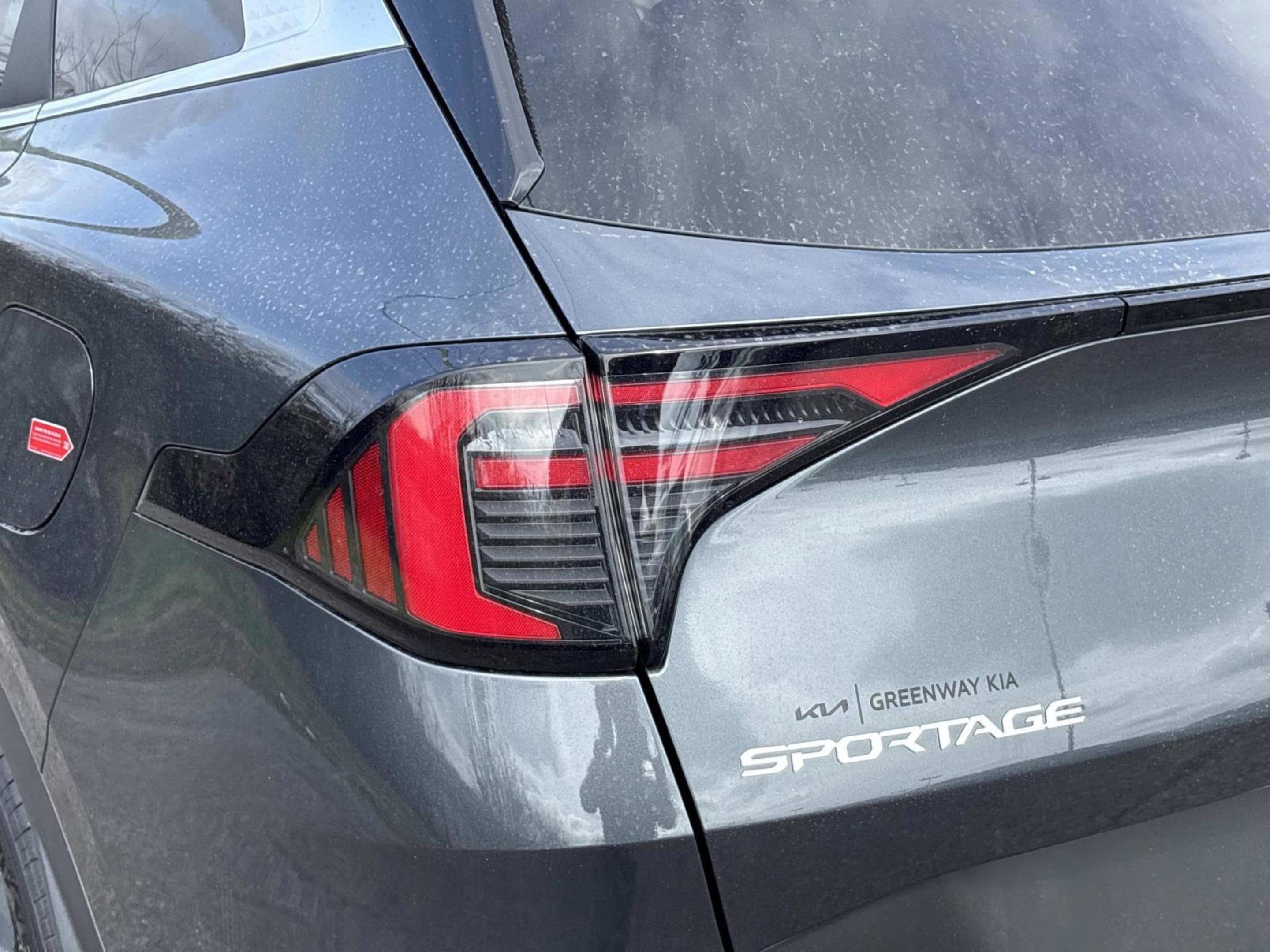 New 2026 Kia Sportage EX image 11