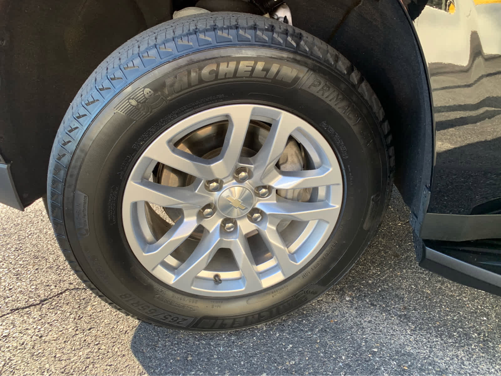 Used 2022 Chevrolet Tahoe LT w/ Luxury Package image 9