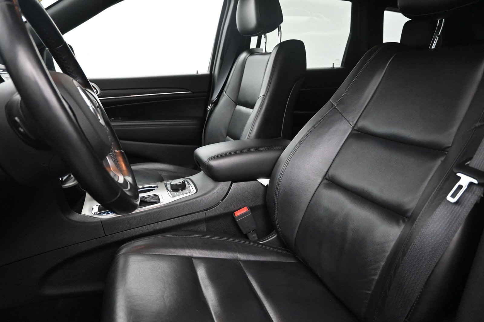 Used 2021 Jeep Grand Cherokee Limited AWD/4WD image 11