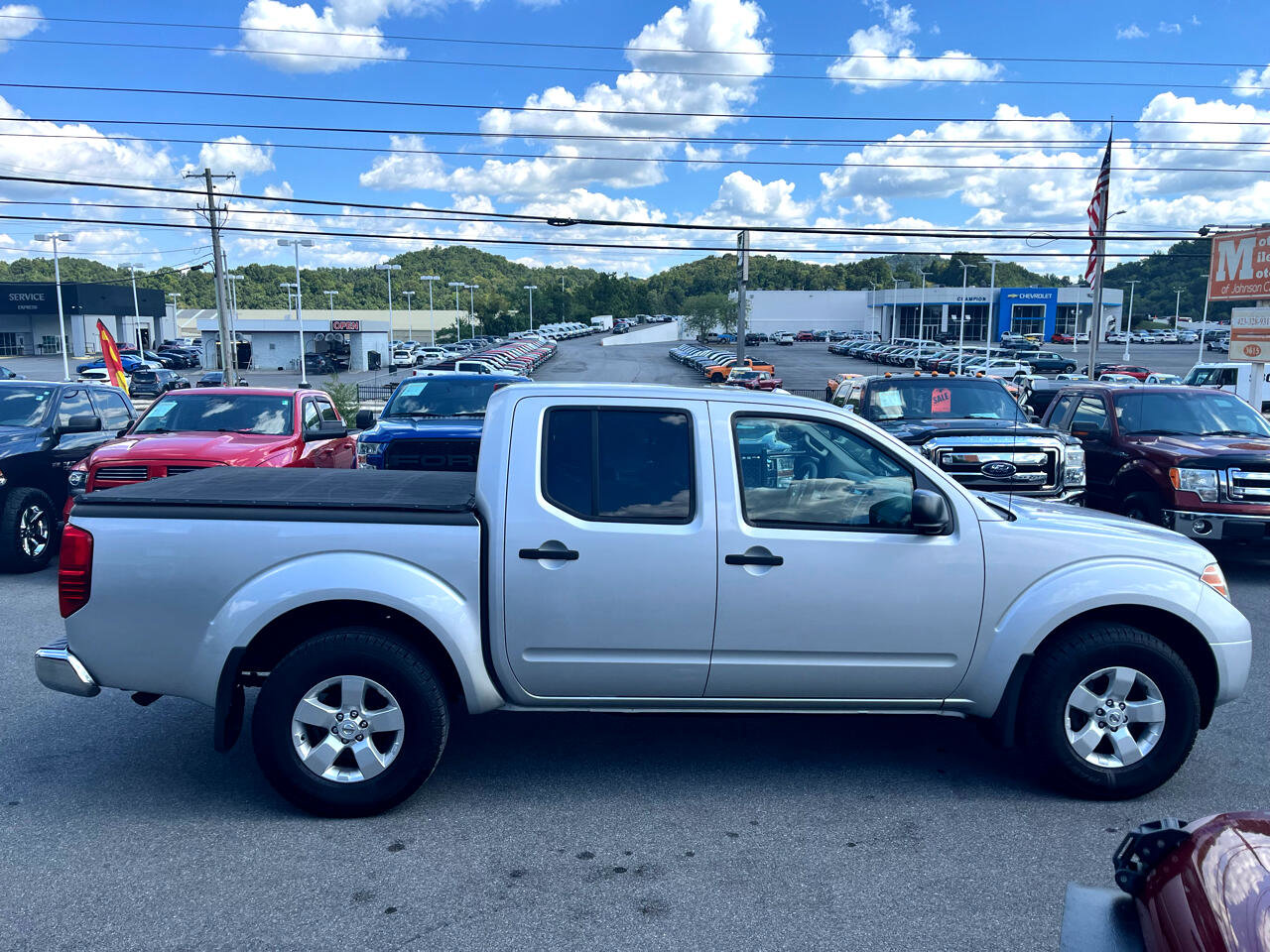 Used 2012 Nissan Frontier SV w/ SV Premium Utility Pkg image 4