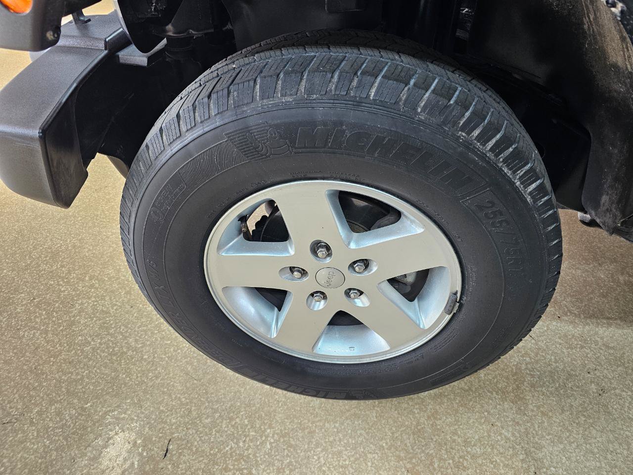 Used 2016 Jeep Wrangler Sport AWD/4WD image 30