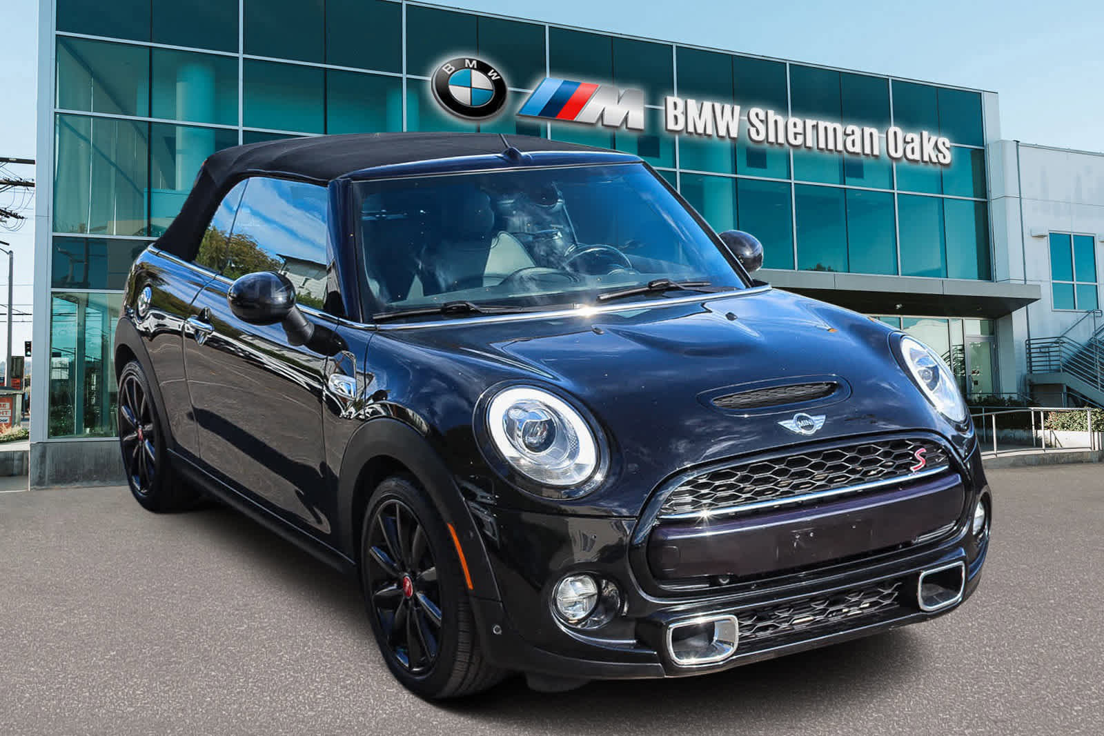 Used 2018 MINI Cooper S image 3