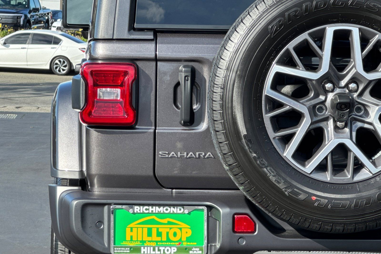 New 2025 Jeep Wrangler Sahara image 32