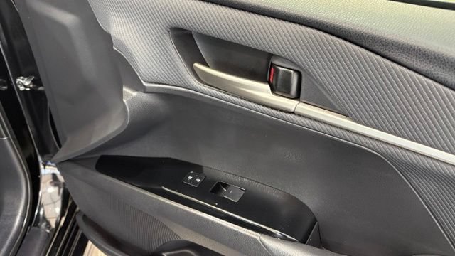 Used 2025 Toyota Camry SE FWD image 22