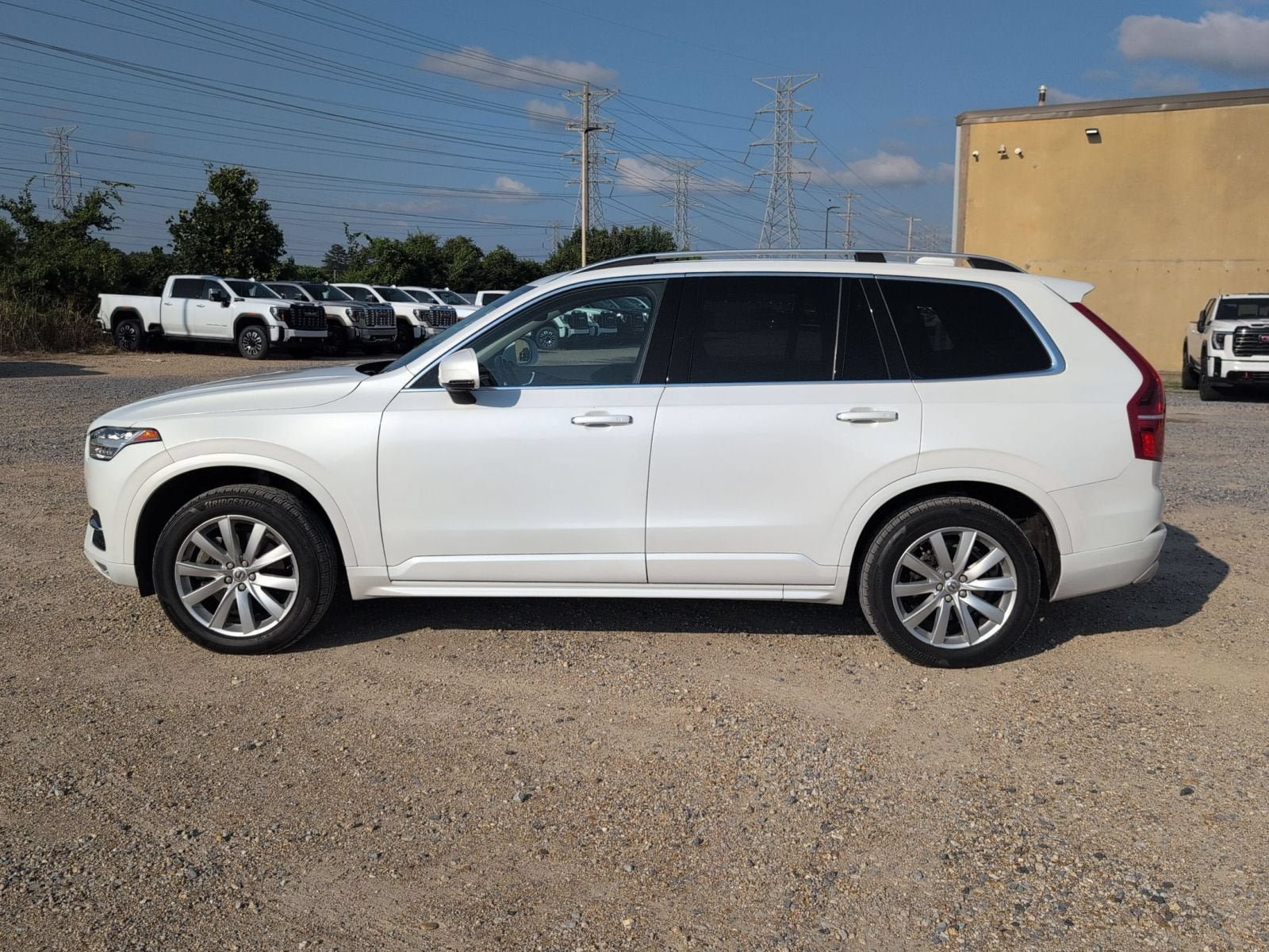 Used 2019 Volvo XC90 T6 Momentum AWD/4WD image 2