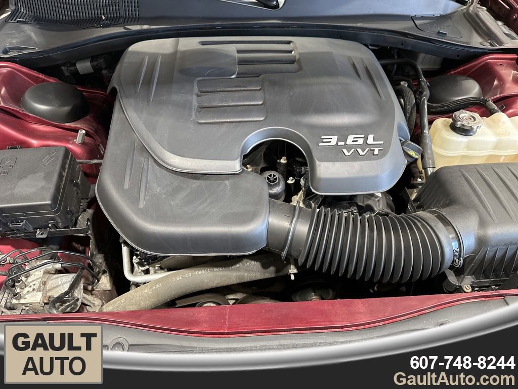 Used 2018 Chrysler 300 Limited w/ Safetytec Plus Group AWD/4WD image 21