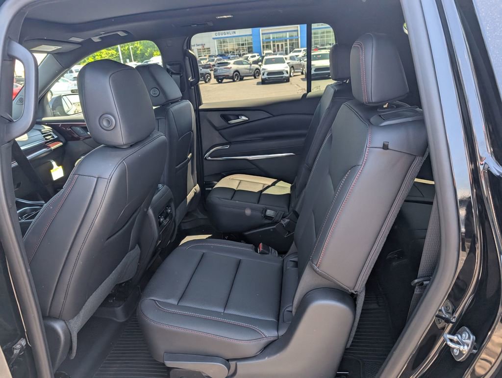 New 2026 Chevrolet Traverse Z71 w/ Enhanced Driving Package AWD/4WD image 10